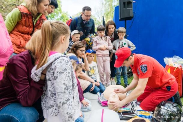Навчально-тренувальне відділення домедичної підготовки: гідна відповідь викликам сьогодення