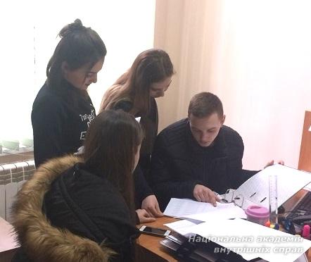 Набуття практичних навичок з надання первинної правової допомоги населенню