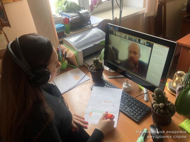 Семінар-тренінг кафедри кримінального процесу НАВС до Дня захисту дітей