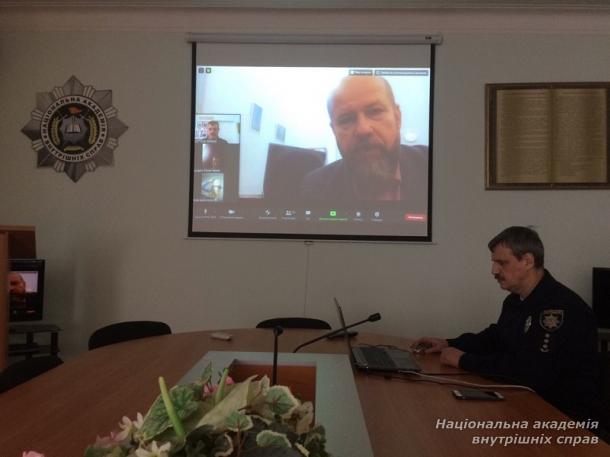 Семінар-тренінг кафедри кримінального процесу НАВС до Дня захисту дітей
