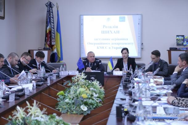 Круглий стіл «Роль інституту викривачів у запобіганні та протидії корупції»  