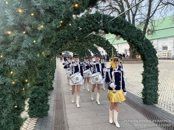 Очікуючи дива…