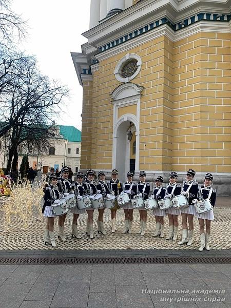 Очікуючи дива…