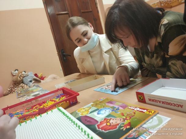 Колектив ННІ № 3 НАВС привітав підшефних із Міжнародним днем захисту дітей 