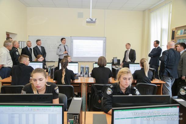 Міжнародна співпраця академії з протидії кіберзлочинності