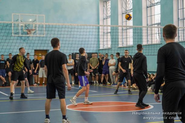 У НАВС стартували відбіркові змагання з волейболу на Кубок ректора