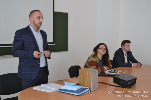 Судові дебати. Захисна промова адвоката: підготовка та методика її проголошення