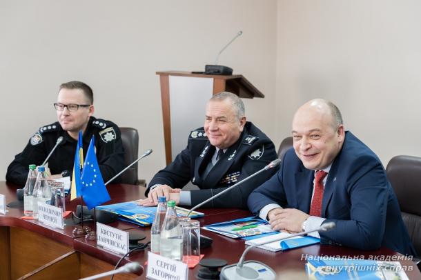 У НАВС відбулася зустріч Голови КМЄС із курсантами