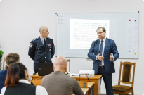 Проведення бінарного заняття англійською мовою зі слідчими Національної поліції Фото