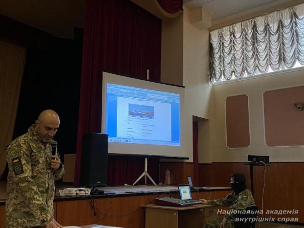 Науково-практична конференція кафедри військової підготовки НАВС