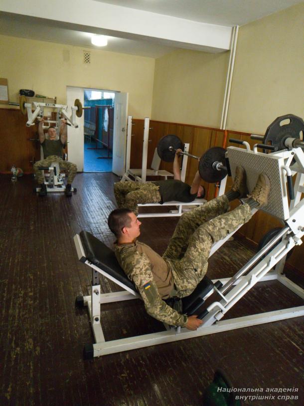 Спортивні тренування для захисників у НАВС