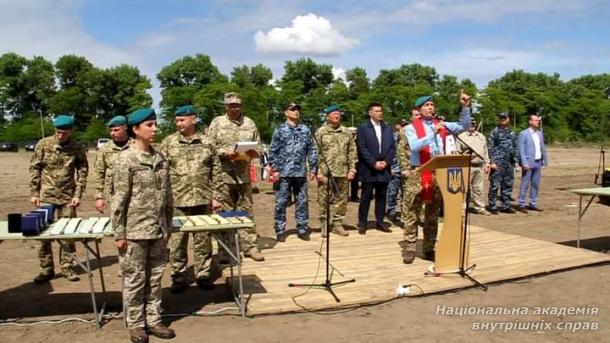 З великою вдячністю Національній академії внутрішніх справ за військову підготовку офіцерів запасу 