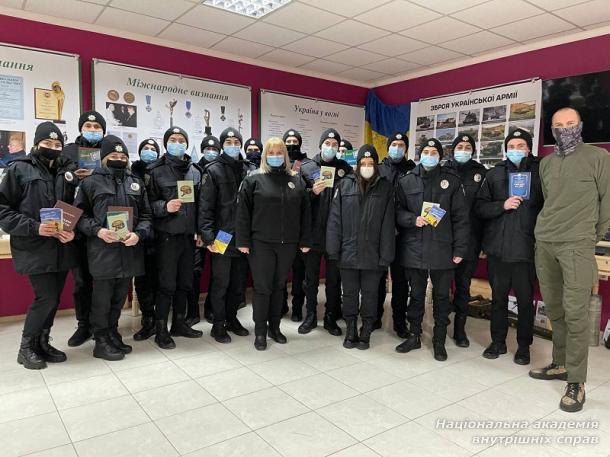 Кураторська година: курсанти ННІ № 3 НАВС відвідали музей-студію «Сила патріотизму» 
