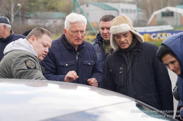 Офіційна делегація з питань дорожнього руху Міністерства внутрішніх справ Франції  відвідала автошколу Національної академії внутрішніх справ
