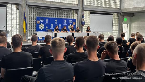 Першокурсників ознайомили з діяльністю самоврядування академії