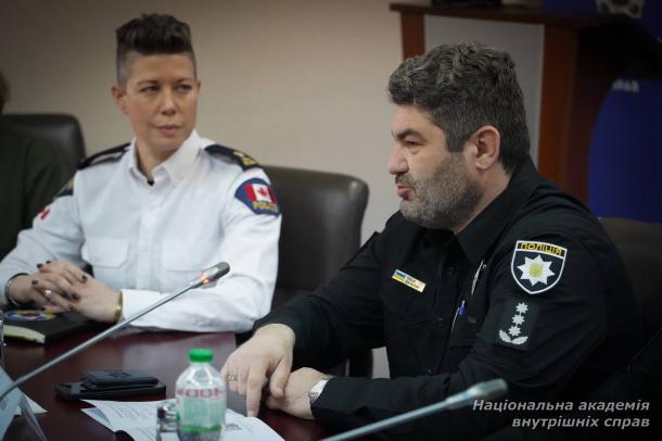  Обмін міжнародним досвідом: у Національній академії внутрішніх справ відбувся практичний семінар за участю поліграфологів Канадської кінної поліції