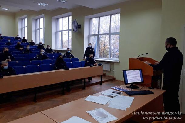 Проблемні питання в роботі підрозділів конвойної служби: з досвіду практика