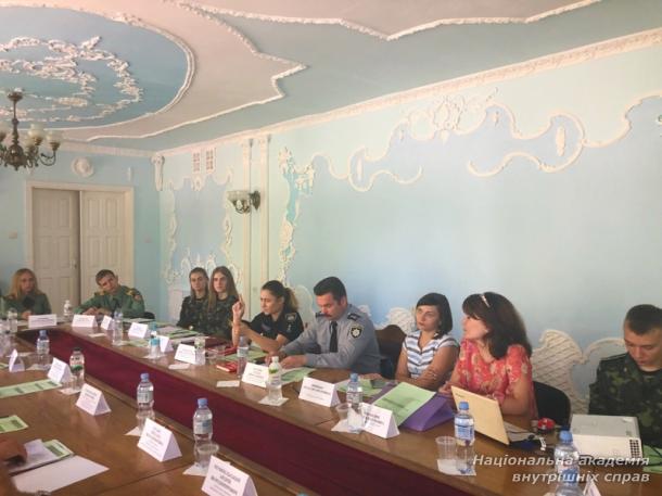 Поєднання теорії та практики в цікавому науковому заході