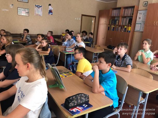 Правопросвітницька та профорієнтаційна робота з учнями загальноосвітніх закладів столиці