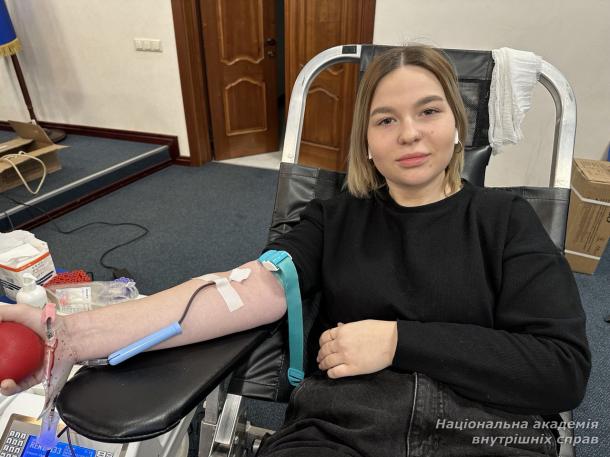 Перемінний склад академії вчергове долучився до здачі крові