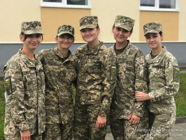 Від офіцерів запасу з вдячністю Національній академії внутрішніх справ