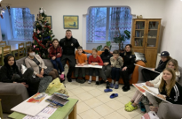 Чужих дітей не буває Фото