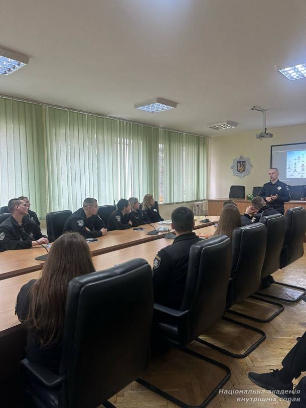 ПРОЦЕСУАЛЬНА ВЗАЄМОДІЯ ПІД ЧАС РОЗСЛІДУВАННЯ ВОЄННИХ ЗЛОЧИНІВ: ВИКЛИКИ, РІШЕННЯ, ДОСВІД