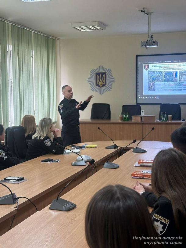 ПРОЦЕСУАЛЬНА ВЗАЄМОДІЯ ПІД ЧАС РОЗСЛІДУВАННЯ ВОЄННИХ ЗЛОЧИНІВ: ВИКЛИКИ, РІШЕННЯ, ДОСВІД