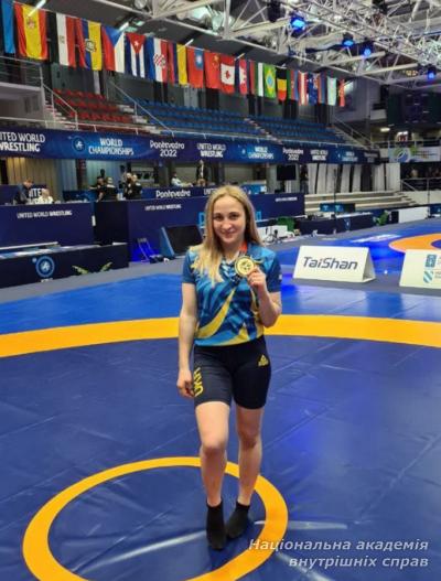 Курсантка академії – абсолютна чемпіонка світу серед молоді з греплінгу