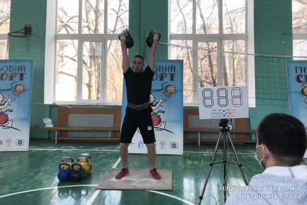 Перемога команди НАВС у відкритому чемпіонаті м. Києва з гирьового спорту
