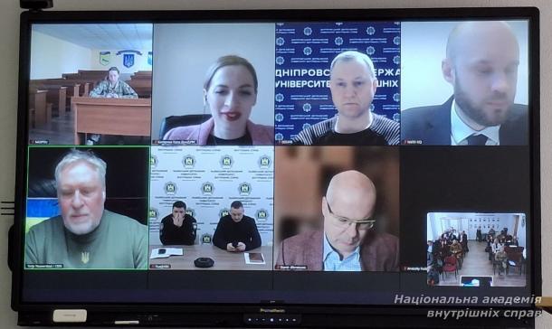 Презентація посібника «Вирішення дилем на робочому місці у державному секторі»