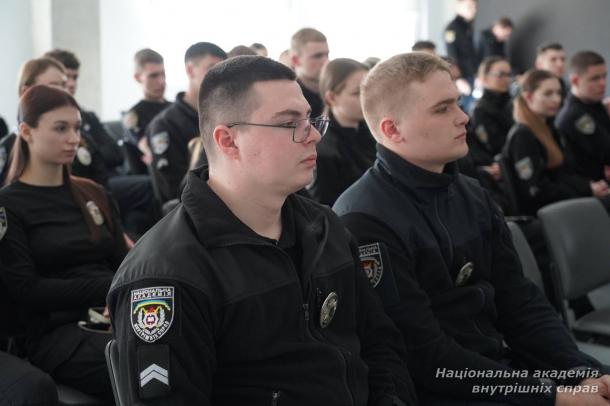 Сучасні кіберзагрози та вилучення електронних доказів: актуальні виклики для правоохоронців