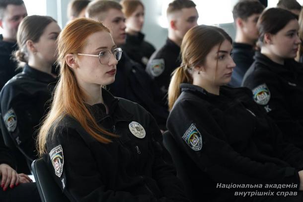 Сучасні кіберзагрози та вилучення електронних доказів: актуальні виклики для правоохоронців