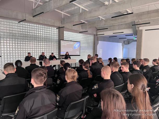 Сучасні кіберзагрози та вилучення електронних доказів: актуальні виклики для правоохоронців