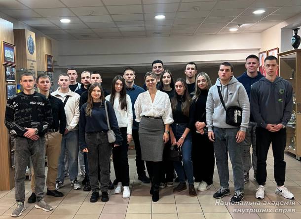 Ознайомлення з діяльністю Конституційного Суду України як складовою національних євроінтеграційних трансформацій