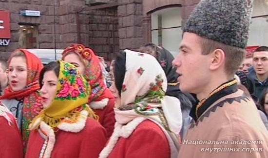 Перемога Народного ансамблю пісні і танцю НАВС в телепередачі «Караоке на майдані» (відео)