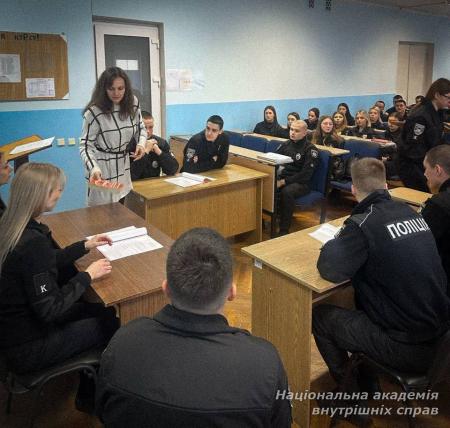 Навчальне судове засідання: курсанти вдосконалюють знання з основ кримінального процесу