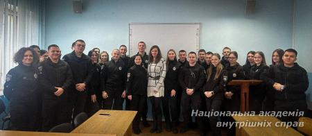 Навчальне судове засідання: курсанти вдосконалюють знання з основ кримінального процесу