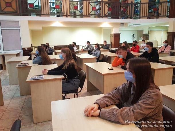 Домашнє насильство очима студентів
