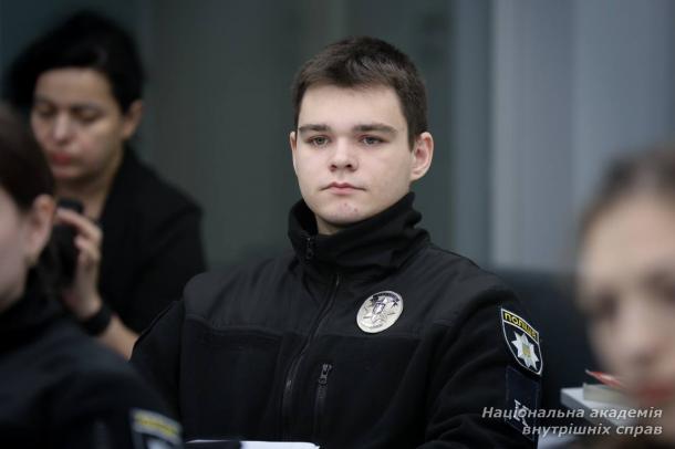 Від огляду місця події до сучасних викликів війни: заступник Голови НПУ Андрій Нєбитов провів лекцію для курсантів НАВС