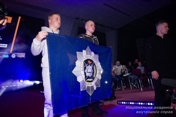 Курсант академії виграв черговий професійний бій з панкратіону