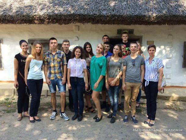 Цікава подорож до музею народної архітектури та побуту України