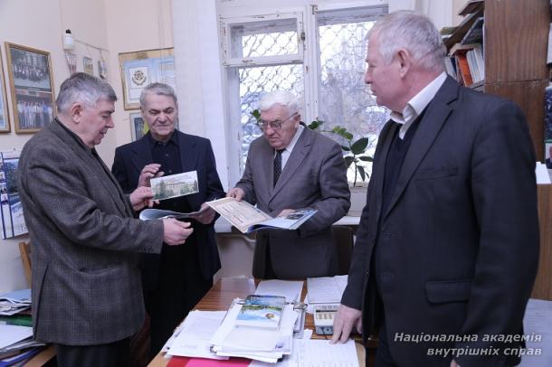 Поздоровлення ветерана НАВС 