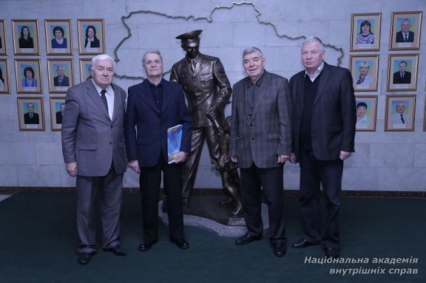 Поздоровлення ветерана НАВС 