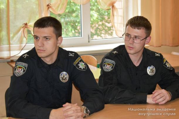 Діалог заради майбутнього: курсанти НАВС і студенти ДДУВС обговорили співпрацю самоврядувань