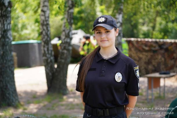 Курсантка НАВС отримала стипендію Президента України