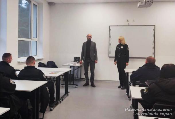 Криміналістичне дослідження вогнепальної зброї та боєприпасів: сучасні можливості для майбутніх слідчих