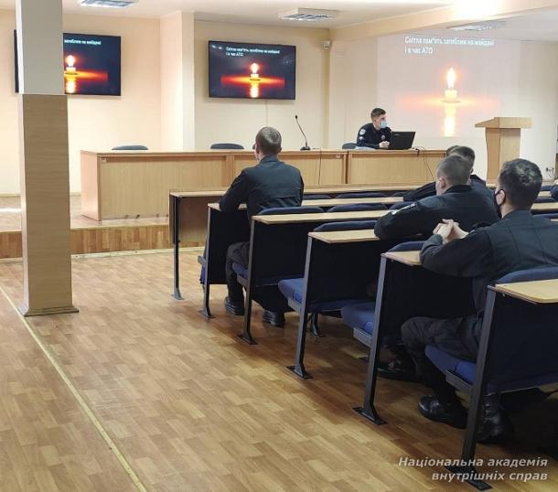 У ННІ № 1 вшанували подвиг Героїв Небесної Сотні 