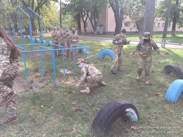 Заняття з тимбілдінгу на кафедрі військової підготовки НАВС