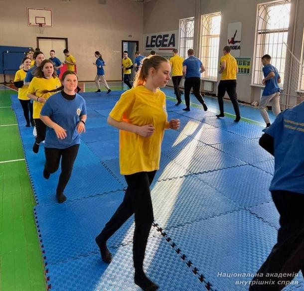Започатковано курс з основ самозахисту в юридичному ліцеї імені Ярослава Кондратьєва НАВС